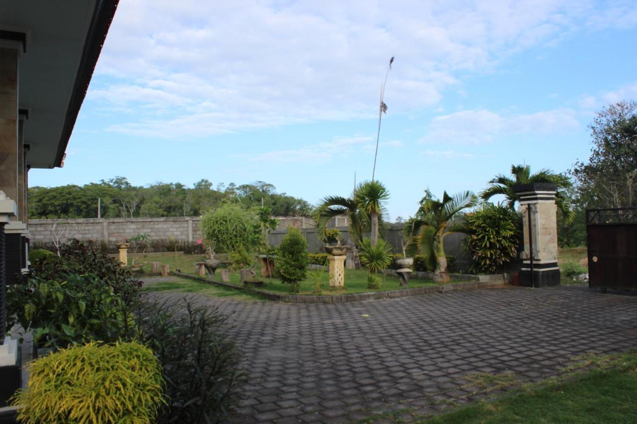 Ady Homestay Uluwatu Buitenkant foto